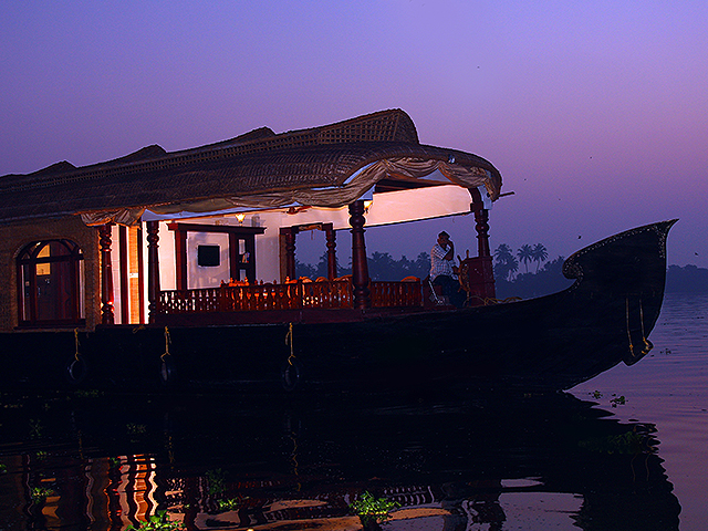 Alleppey Beach Paradise Houseboats